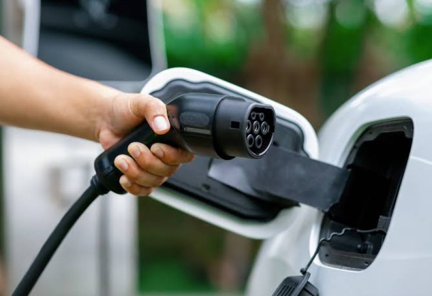Australia Transport Emissions Fall as Electric Vehicle Sales Triple Under Federal Discount