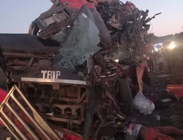Ten Dead Following Bus, Truck Collision in Gokwe