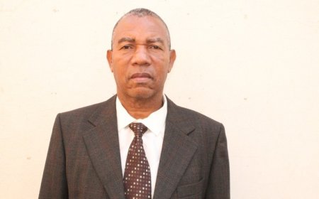 Hon. Nyathi, Gara Pledge Lifeline  For  Late Poet  Mashazhu's  Children