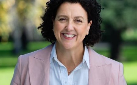 Australia Senate Rejects Proposed Health Insurance Rebate Cuts for Older Australians