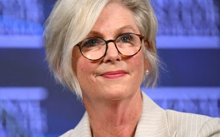 Human Rights Commission Warns of Threats to Democracy after Attack on Australian MP